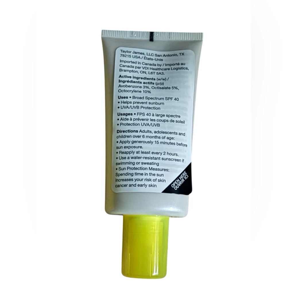 Supergoop! Glowscreen SPF 40 Tinted Sunscreen - Picture 3 of 5
